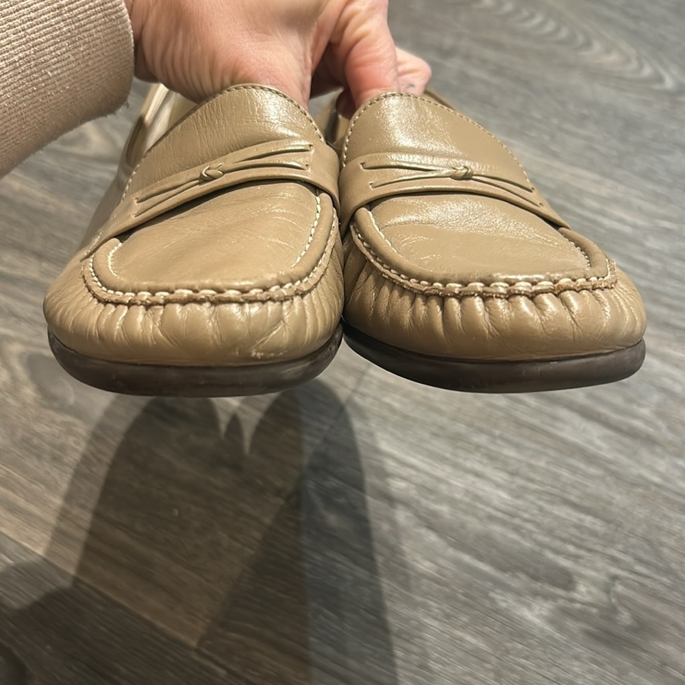 SAS Easier Dress Loafer Tan Mocha Tri Pad Leather Wedge Heel Slip On Shoes 9W - Picture 11 of 11